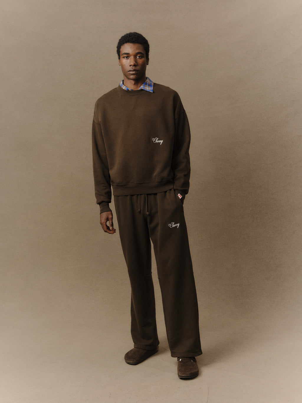 American Classic Crewneck (Chocolate)