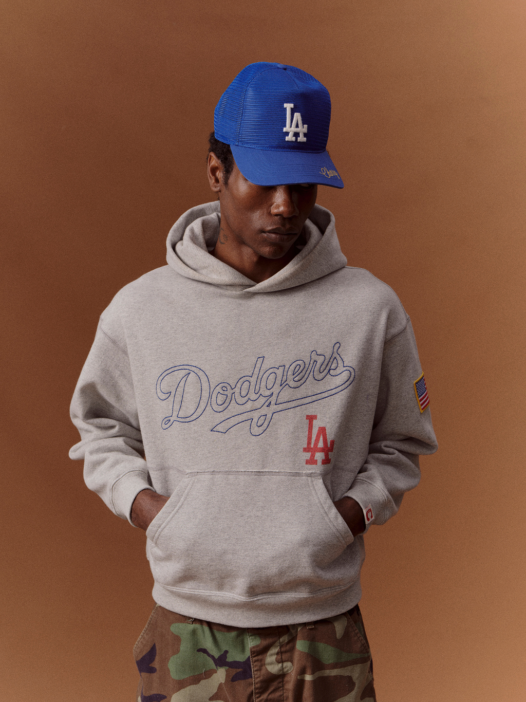 Mid Summer Classics Pullover Hoodie (Heather Grey)