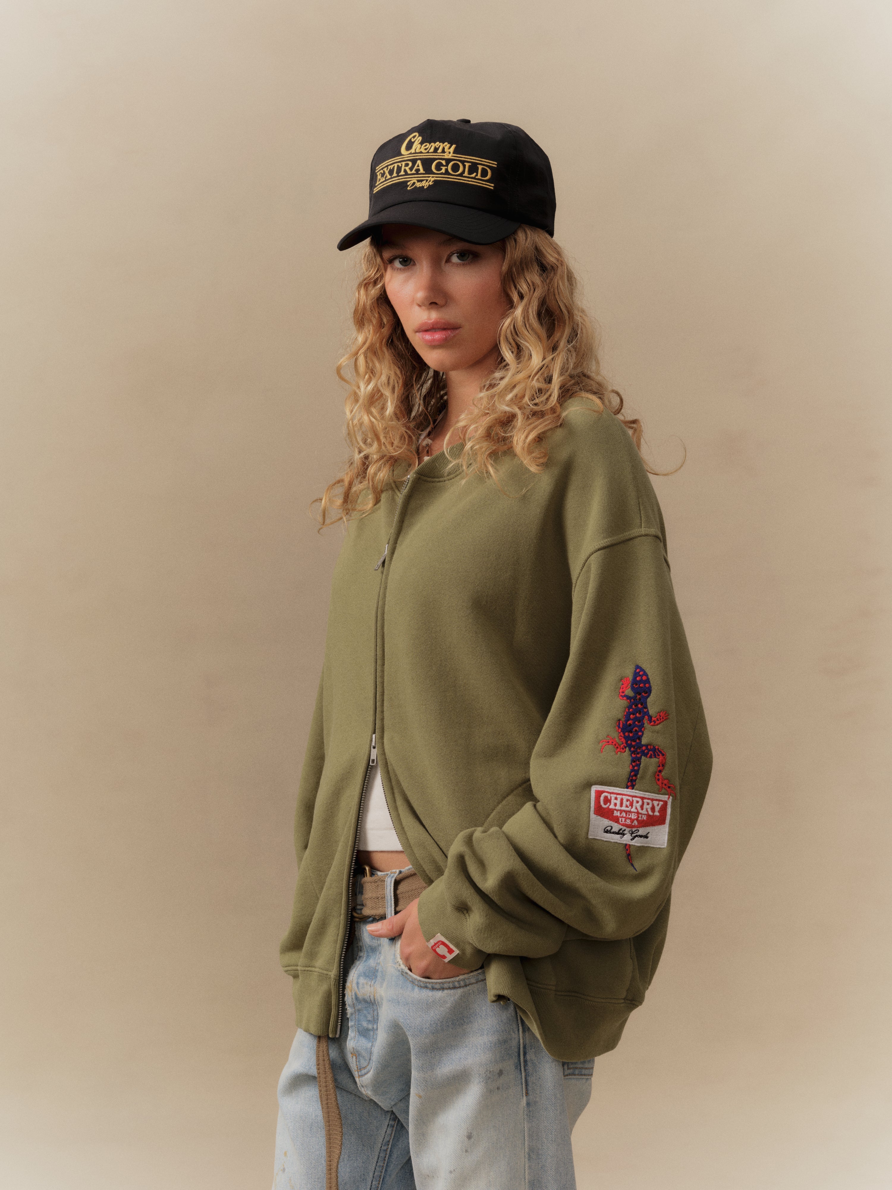 Gecko Zip Up Crew (Cactus)