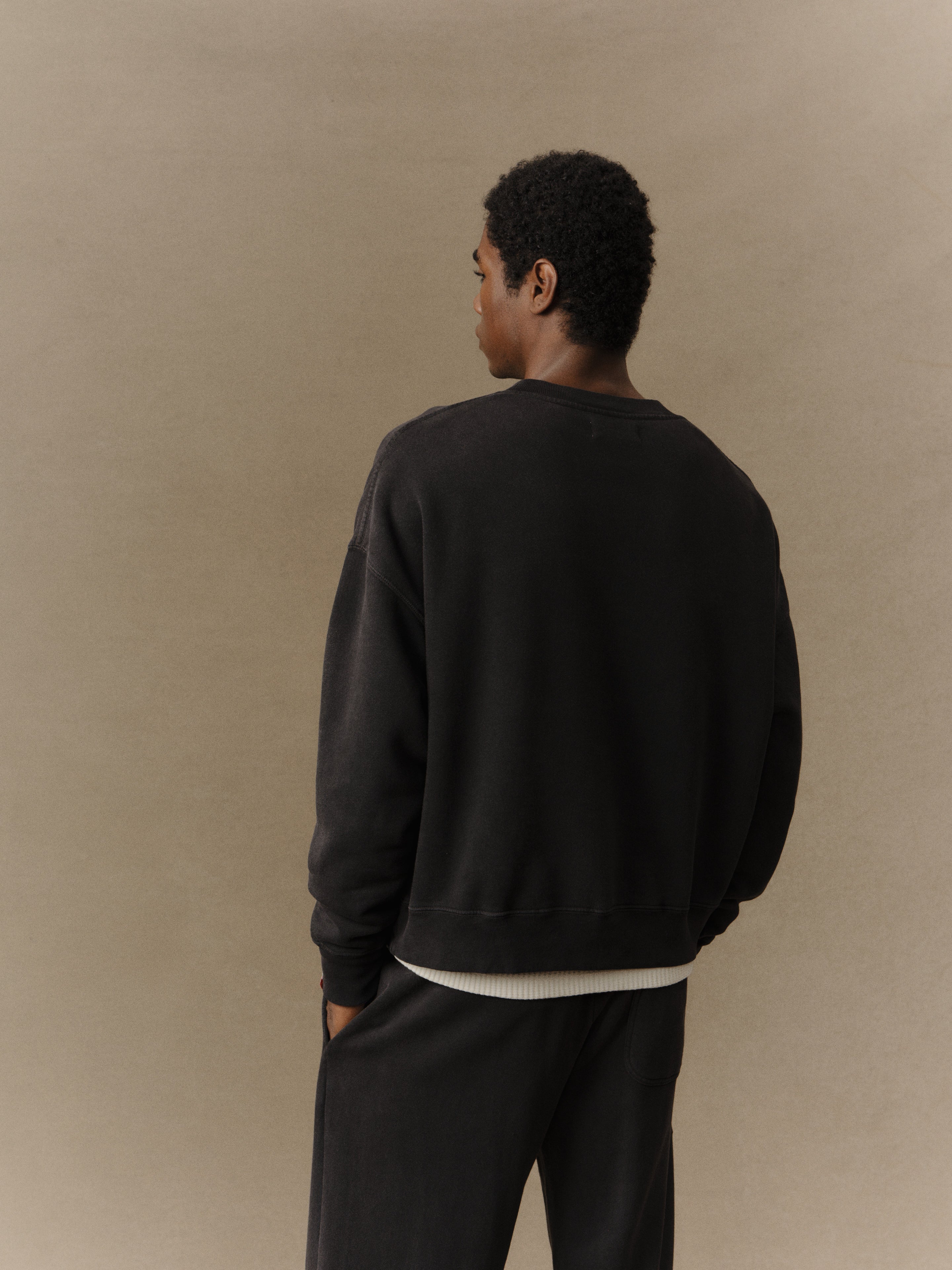 American Classic Crewneck (Vintage Black)