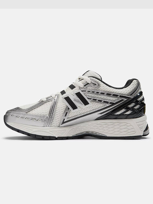 1906R Silver Metallic/Black/Sea Salt Shoes