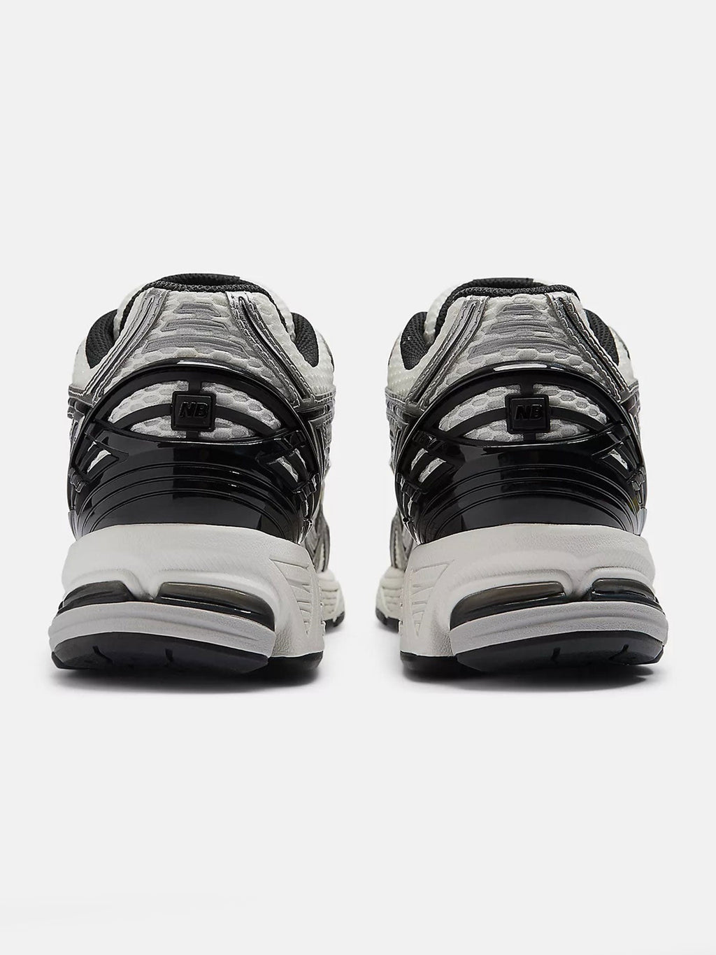 1906R Silver Metallic/Black/Sea Salt Shoes