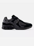 2002r Black/Magnet Shoes