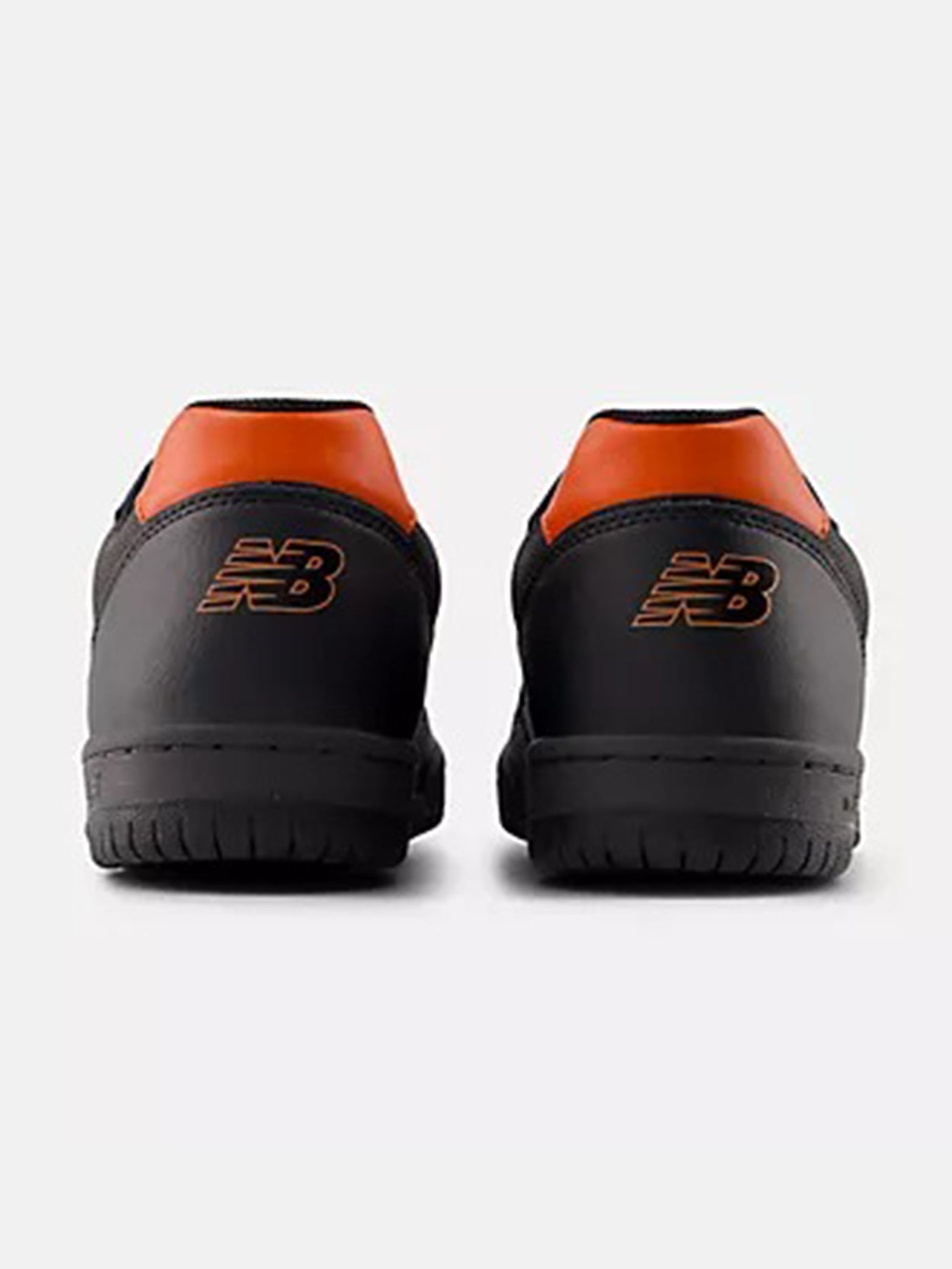 600 Tom Knox Black/Orange Shoes