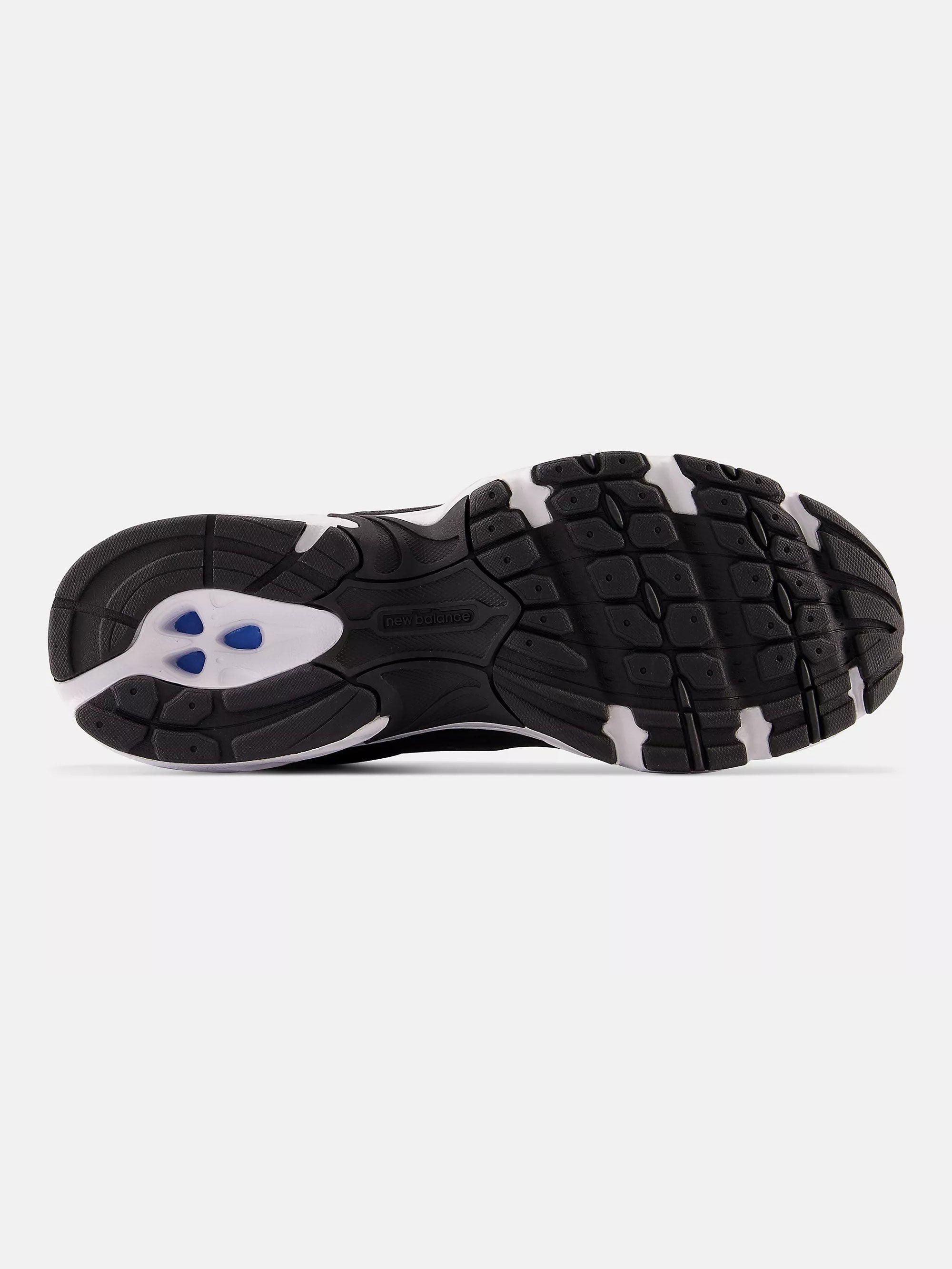 530 Black/Magnet/Metallic Silver Shoes
