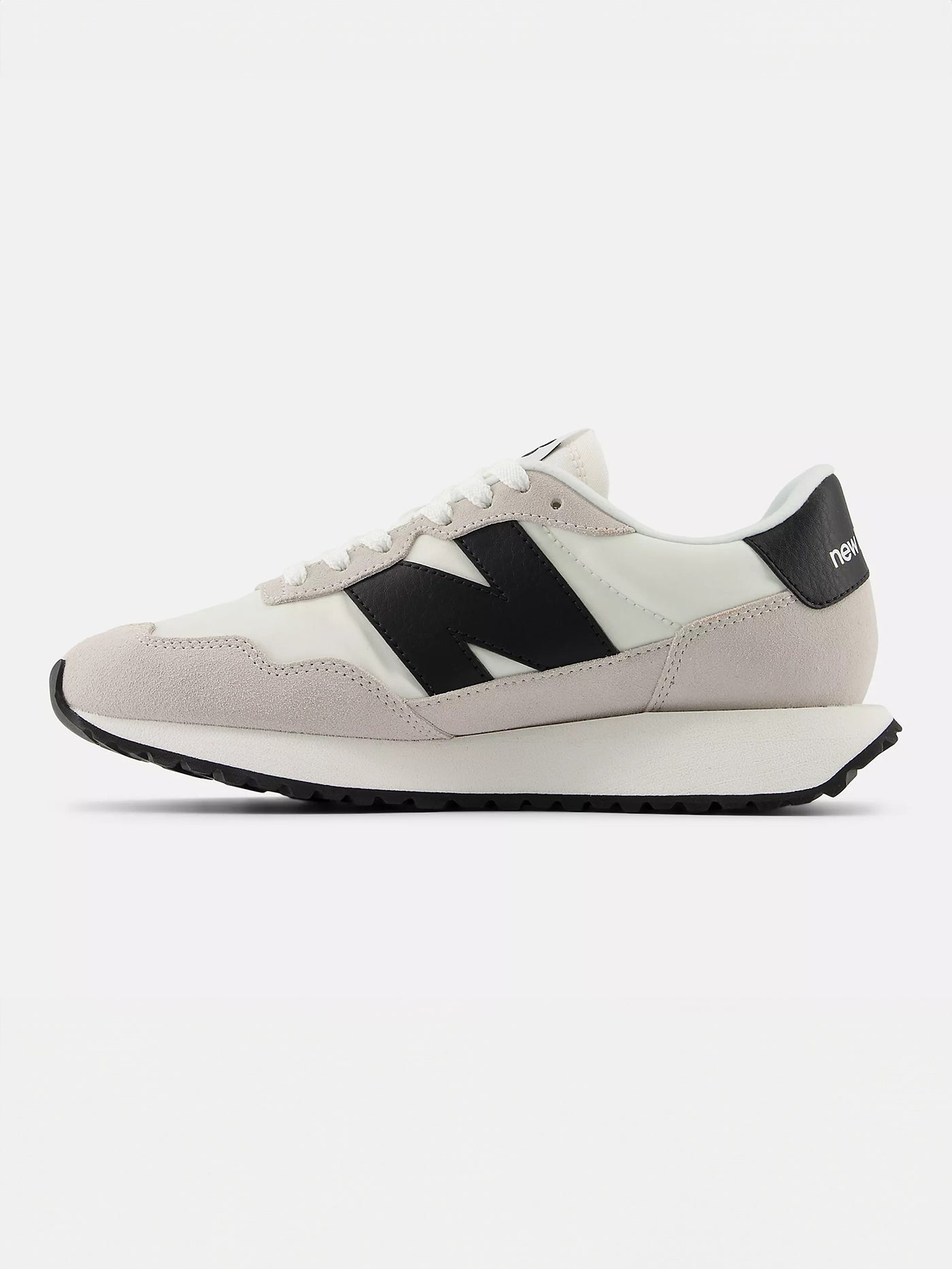 237 Sea Salt/Silver Birch/Black Shoes